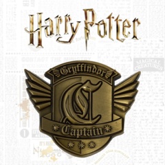 HP GRYFFINDOR QUIDDITCH CAPTAIN METAL CREST